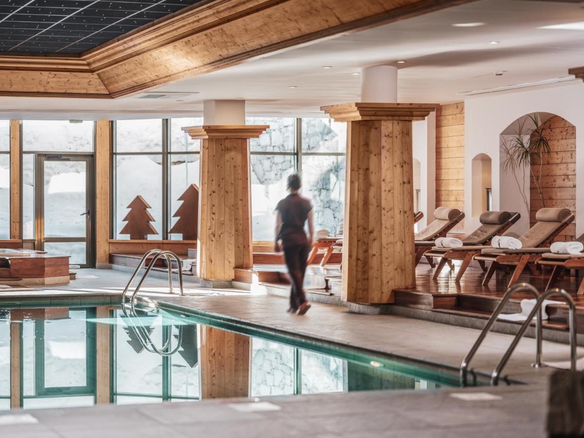 Hotel Les Barmes De L'Ours Val-d'Isère Exterior photo