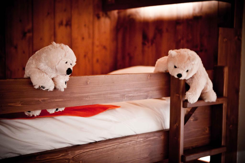 Hotel Les Barmes De L'Ours Val-d'Isère Room photo