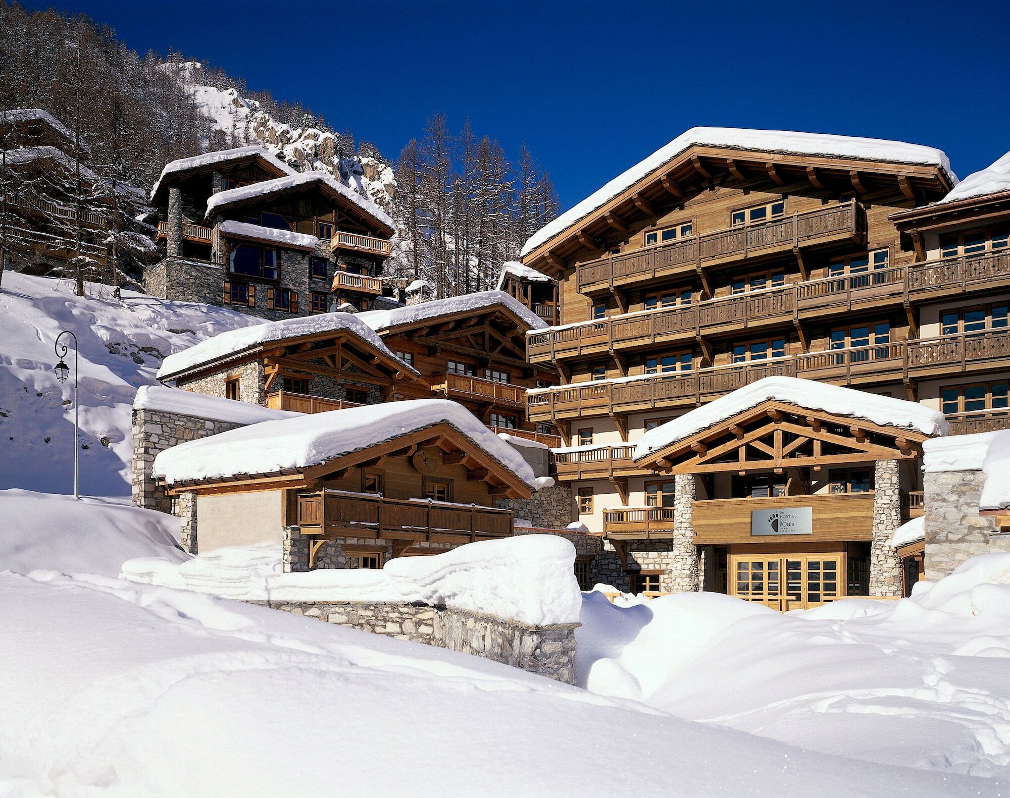 Hotel Les Barmes De L'Ours Val-d'Isère Exterior photo